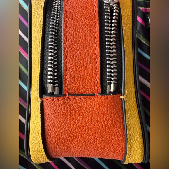 Marc Jacobs X Peanuts The Box 20 Crossbody Bag - Picture 13 of 15